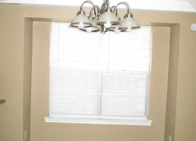 Property at 1804 Green Ridge Dr, Carrollton, TX, 75007, 4 beds, 2 baths, [object Object]