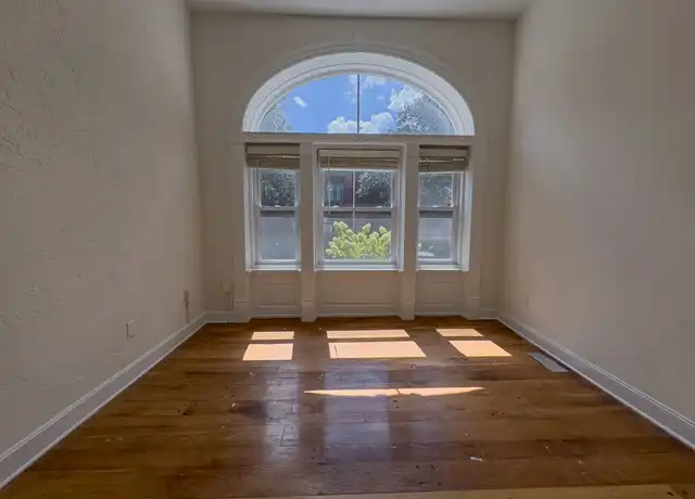 Property at 2113 Green St Unit 1F, Philadelphia, PA, 19130, 2 beds, 1 bath, [object Object]