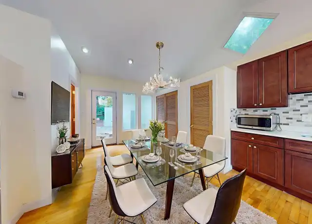 Property at 3137 S Glebe Rd #1, Arlington, VA, 22202, 3 beds, 2.5 baths, [object Object]
