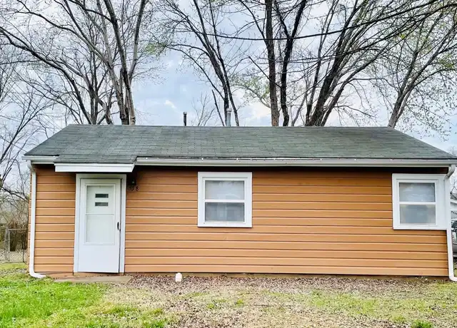 Property at 538 Berry St, Jackson, TN, 38301, 2 beds, 1 bath, [object Object]