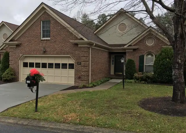 Property at 125 Glenbrook Dr, Hendersonville, NC, 28739, 3 beds, 3 baths, [object Object]