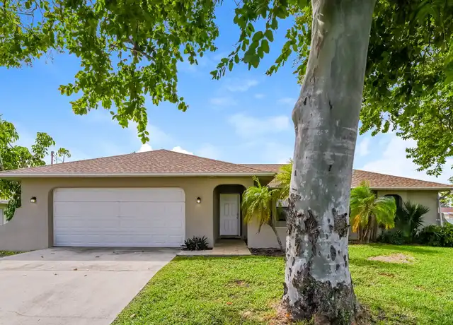 Property at 610 Gleason Pkwy, Cape Coral, FL, 33914, 3 beds, 2 baths, [object Object]