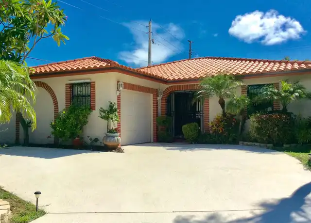 Property at 1035 Soelca Dr, West Palm Beach, FL, 33405, 4 beds, 2.5 baths, [object Object]