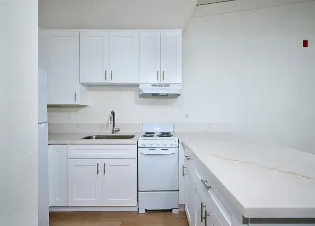Property at Cedar Shores Apartments - 2151 Oliver Ave, San Diego, CA, 92109, 0-2 beds, 1-2 bath, [object Object]