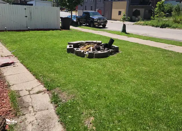 Property at 1409 21st Ave N, Minneapolis, MN, 55411, 3 beds, 1 bath, [object Object]