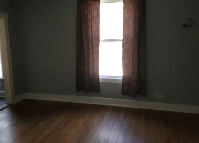 Property at 1409 21st Ave N, Minneapolis, MN, 55411, 3 beds, 1 bath, [object Object]