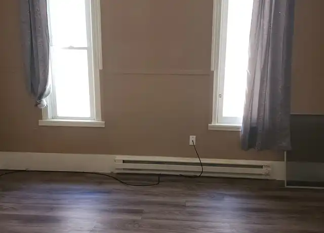 Property at 1409 21st Ave N, Minneapolis, MN, 55411, 3 beds, 1 bath, [object Object]