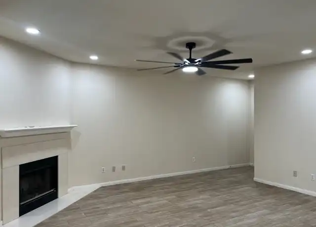 Property at 9707 Richmond Ave #113, Houston, TX, 77042, 1 bed, 1 bath, [object Object]