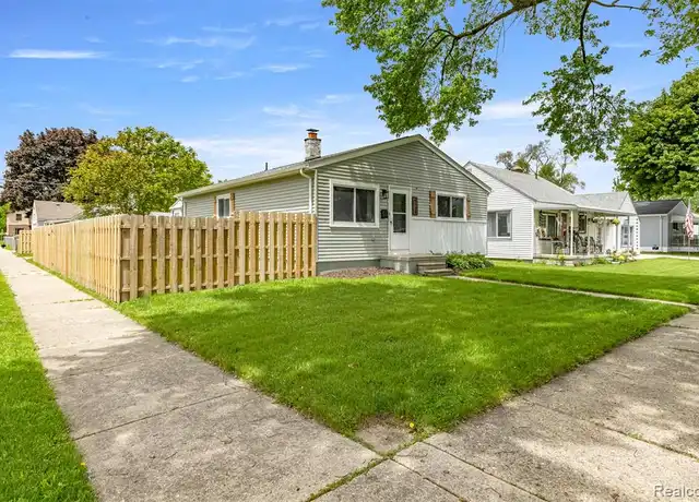 Property at 4516 Edgewood St, Dearborn Heights, MI, 48125, 3 beds, 1 bath, [object Object]
