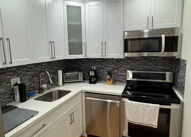 Property at 5840 NE 22nd Way #705, Fort Lauderdale, FL, 33308, 1 bed, 1 bath, [object Object]