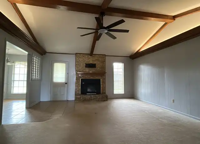 Property at 1412 Woodbridge Dr, Tyler, TX, 75703, 3 beds, 2 baths, [object Object]