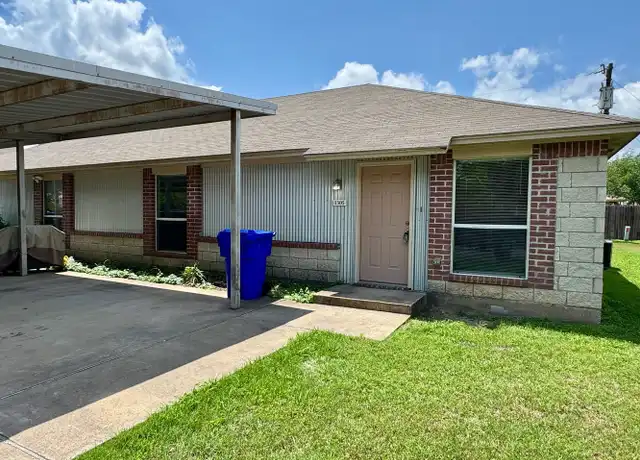 Property at 1305 Chapelwood Dr, Waco, TX, 76712, 3 beds, 2 baths, [object Object]