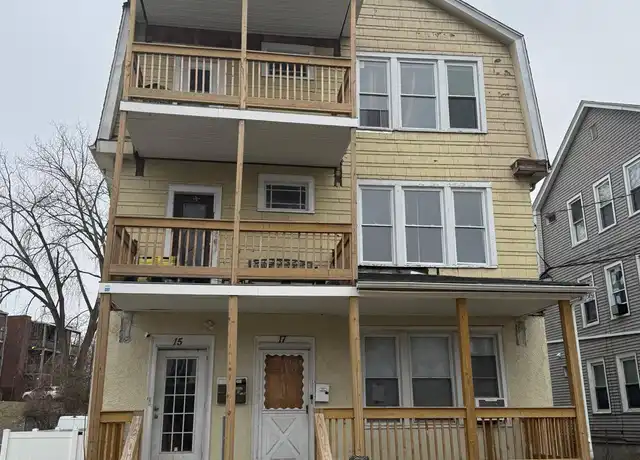 Property at 15-17 Westland St, Hartford, CT, 06120, 4 beds, 1 bath, [object Object]