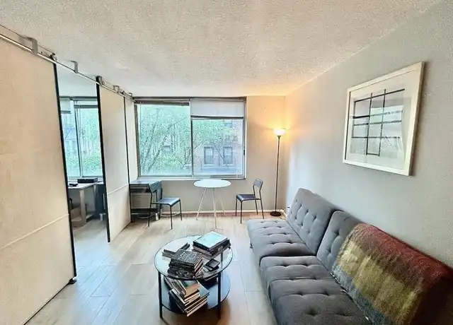 Property at 353 E 72nd St Unit 3A, New York, NY, 10021, 1 bed, 1 bath, [object Object]