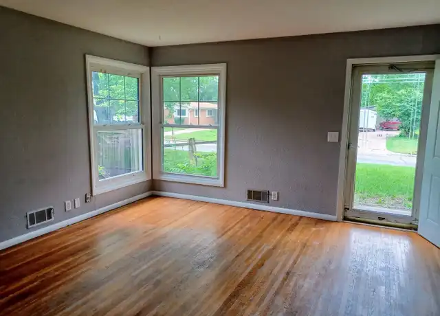 Property at 1419 E Beaumont St, Park City, KS, 67219, 4 beds, 2 baths, [object Object]