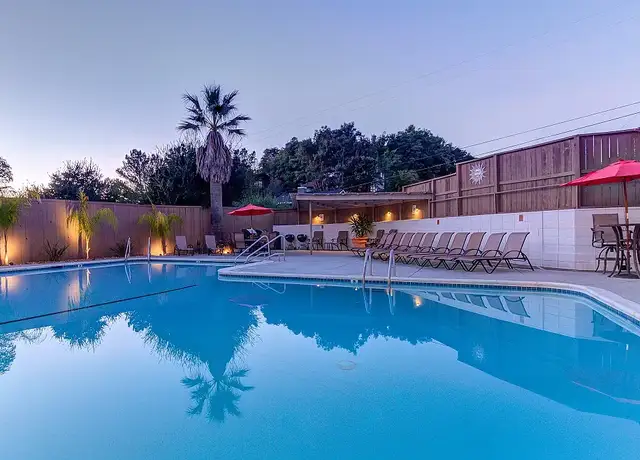 Photo of 100 Bayo Vista Way, San Rafael, CA 94901