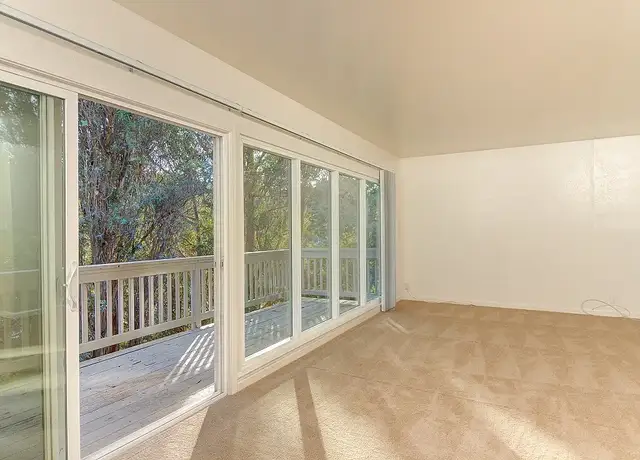 Photo of 100 Bayo Vista Way, San Rafael, CA 94901