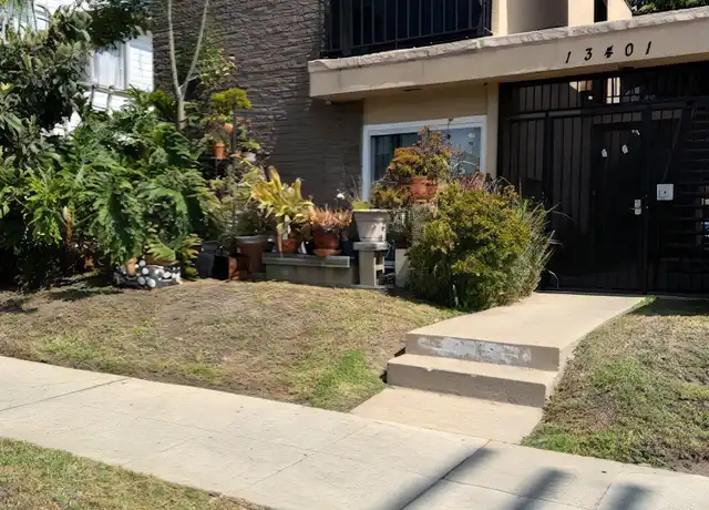 Property at 13401 Victory Blvd Unit 2, Van Nuys, CA, 91401, 1 bed, 1 bath, [object Object]