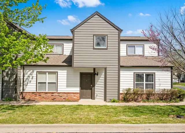 Property at Pickwick Place - 2244 N Cedarwood Ln, Springfield, MO, 65803, 3 beds, 2 baths, [object Object]