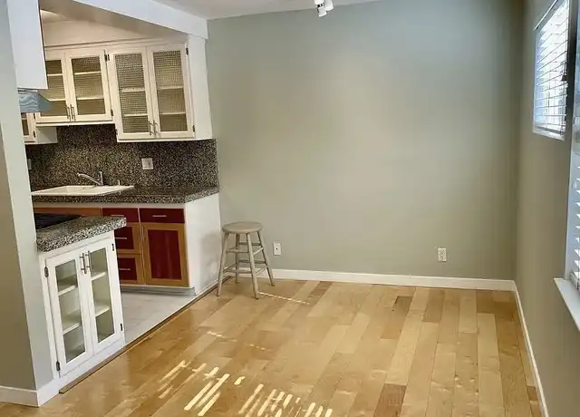 Property at 629 Idaho Ave #4, Santa Monica, CA, 90403, 1 bed, 1 bath, [object Object]