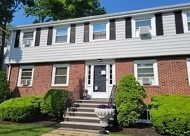 Property at 383 Central St Unit 2, Saugus, MA, 01906, 1 bed, 1 bath, [object Object]