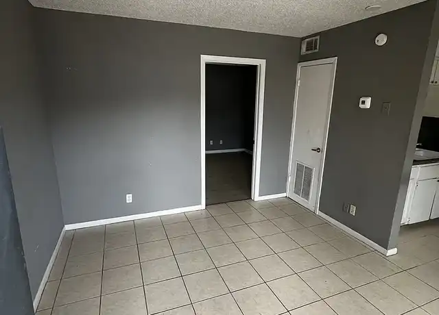 Property at 420 North Gilmer Street - 420 N Gilmer St, Killeen, TX, 76541, 1-2 bed, 1 bath, [object Object]