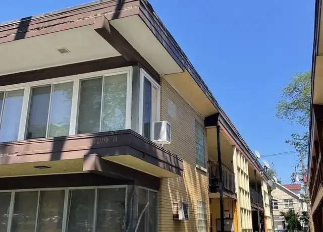 Property at 1209 N Harlem Ave #9, Oak Park, IL, 60302, 1 bed, 1 bath, [object Object]