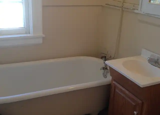 Property at 1722 Grand Ave Unit 1722-08, St Paul, MN, 55105, 1 bed, 1 bath, [object Object]