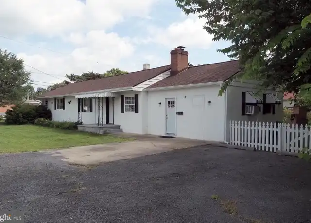 Property at 612 N Preston St Unit 1, Ranson, WV, 25438, 2 beds, 1 bath, [object Object]