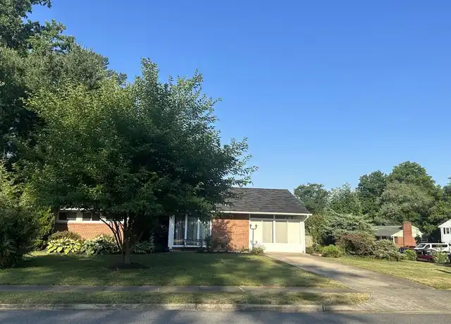 Property at 5222 Garner St, Springfield, VA, 22151, 3 beds, 1 bath, [object Object]