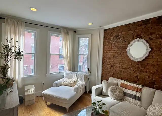 Property at 34 Grove St #4, Boston, MA, 02114, 1 bed, 1 bath, [object Object]