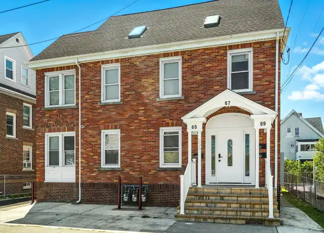 Property at 65 Gem Ave Unit 1, Bridgeport, CT, 06606, 3 beds, 1 bath, [object Object]