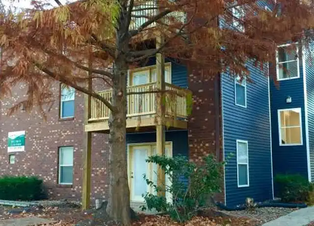 Property at 810 S Oak St Unit 11, Champaign, IL, 61820, 2 beds, 1 bath, [object Object]
