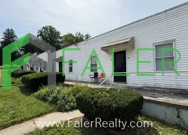 Property at 203 Washington St Apt 3, Xenia, OH, 45385, 2 beds, 1 bath, [object Object]