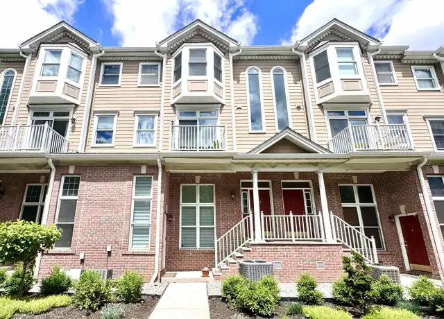 Property at 352 Oswego Ct, West New York, NJ, 07093, 2 beds, 1.5 baths, [object Object]