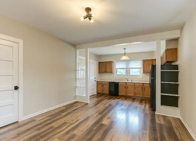 Property at 120 King William St Unit 1, East Dundee, IL, 60118, 3 beds, 1 bath, [object Object]