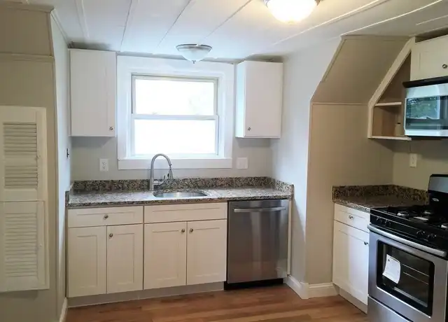 Property at 30-32 Oakwood St Unit 3, Dorchester Center, MA, 02124, 1 bed, 1 bath, [object Object]