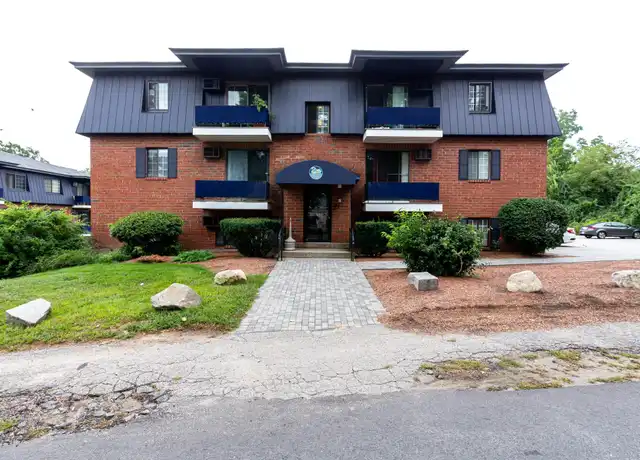 Property at 64 Dunbarton Rd Unit 2E, Manchester, NH, 03102, 2 beds, 1 bath, [object Object]