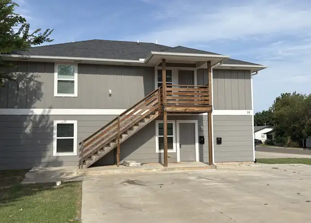 Property at 19 N Howard St Unit 1, Edmond, OK, 73003, 4 beds, 3 baths, [object Object]