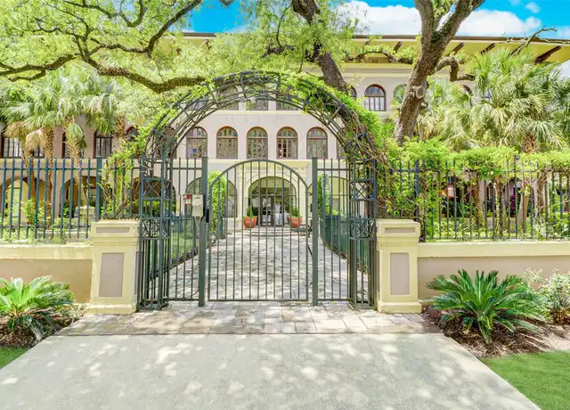 Property at 2700 Albany St Unit 2C, Houston, TX, 77006, 1 bed, 1 bath, [object Object]