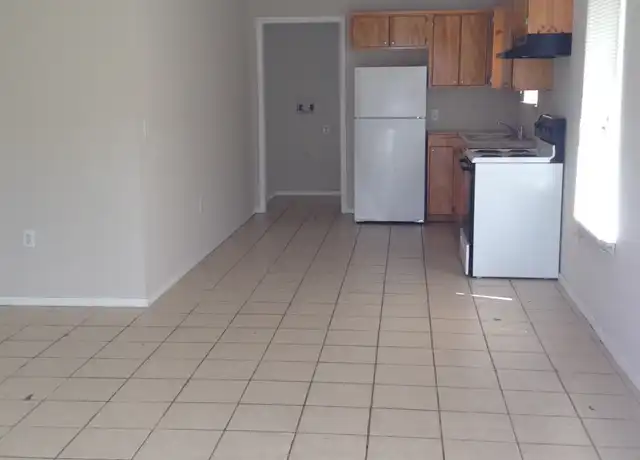 Property at 51 Bentley Brooke Ln, Hattiesburg, MS, 39402, 3 beds, 1 bath, [object Object]