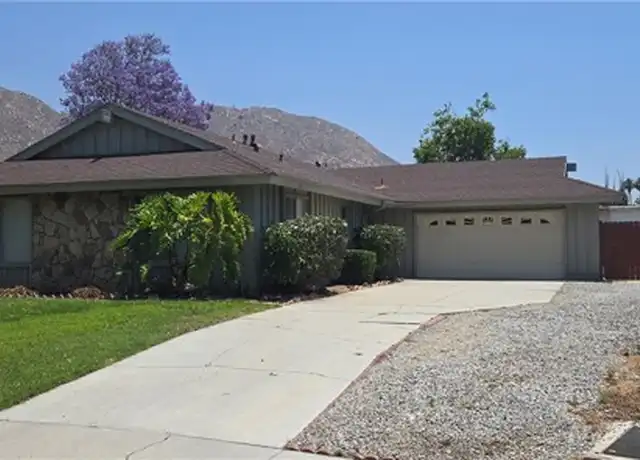 Property at 260 W Shady Grove Dr, Riverside, CA, 92507, 4 beds, 2 baths, [object Object]