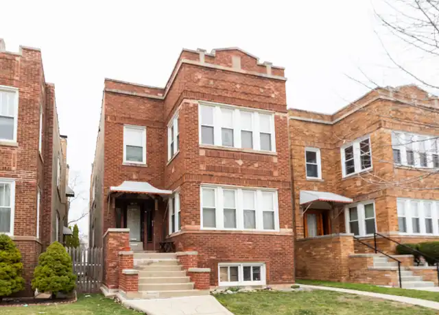Property at 4820 W Roscoe St Unit 2, Chicago, IL, 60641, 3 beds, 1 bath, [object Object]