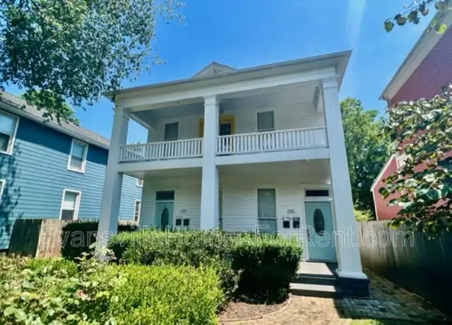 Property at 207 Blackford Ave Unit A, Evansville, IN, 47713, 2 beds, 1 bath, [object Object]
