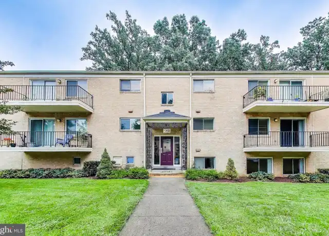 Property at 10613 Montrose Ave #4, Bethesda, MD, 20814, 2 beds, 2 baths, [object Object]