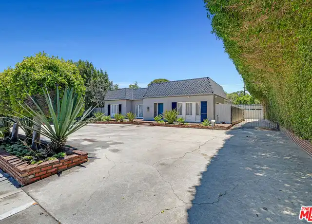 Property at 621 N Bedford Dr, Beverly Hills, CA, 90210, 4 beds, 5 baths, [object Object]