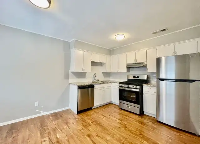 Property at Sundance Apartments - 400 Linda Dr, San Marcos, TX, 78666, 2 beds, 1 bath, [object Object]