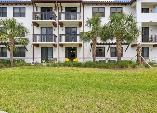 Photo of 2705 Bosque Cir, Melbourne, FL 32940