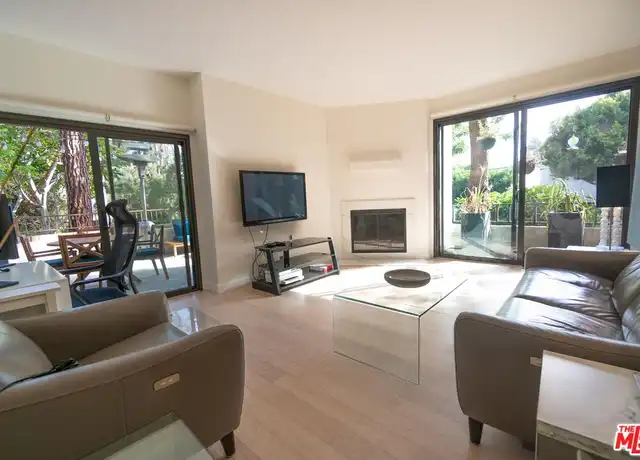 Property at 8110 Manitoba St #114, Playa del Rey, CA, 90293, 1 bed, 1 bath, [object Object]