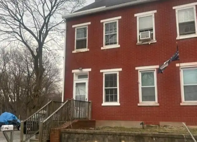 Property at 76 N 1st St, Phillipsburg, NJ, 08865, 2 beds, 1 bath, [object Object]